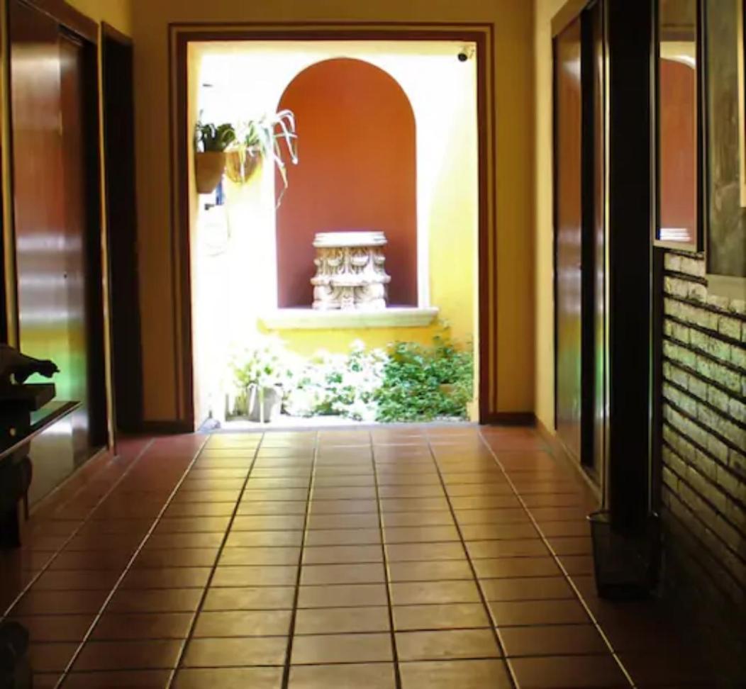 Hotel Art Gallery Casona De Los Milagros Colima Eksteriør bilde